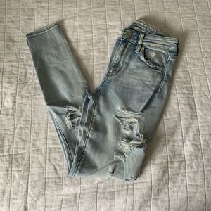 AMERICAN EAGLE JEANS!!